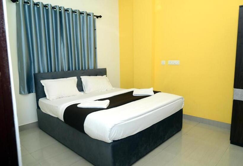 家庭间, Aradhya Inn Deralakatte