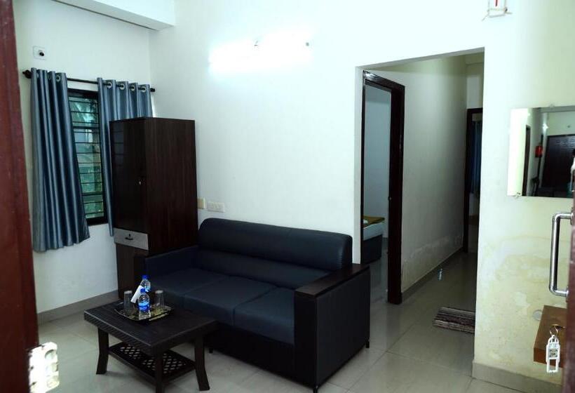 דירת חדר, Aradhya Inn Deralakatte