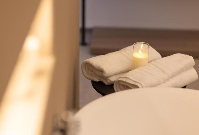 수피리어 스위트, Lucrezia Dimore   Ugento