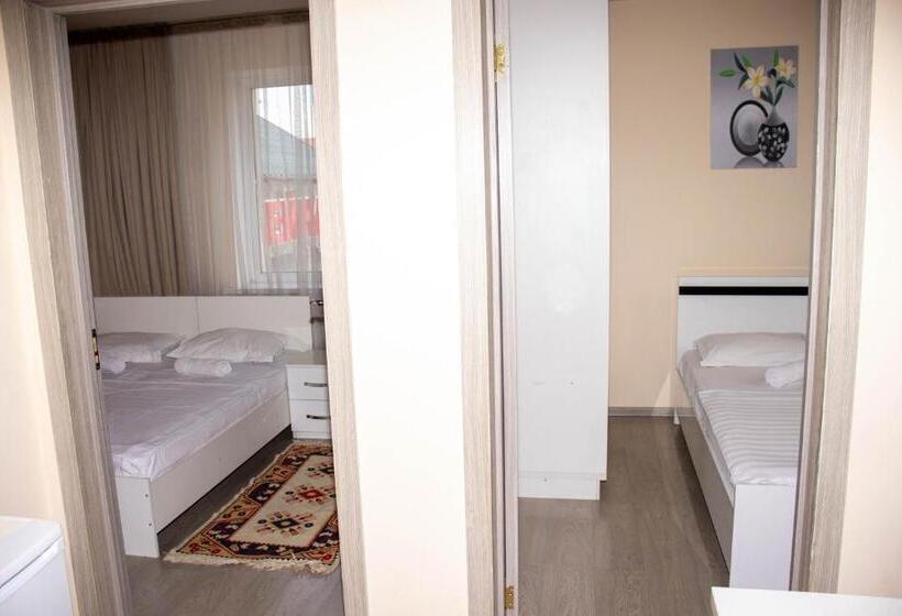 سوییت خانوادگی, A&g Apart