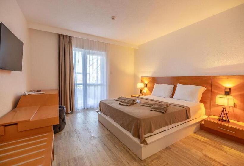 Номер Стандарт Вид на Сад, Regulus Beach Resort