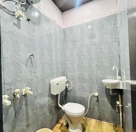 Perhehuone, Agrawal Inn Guest House