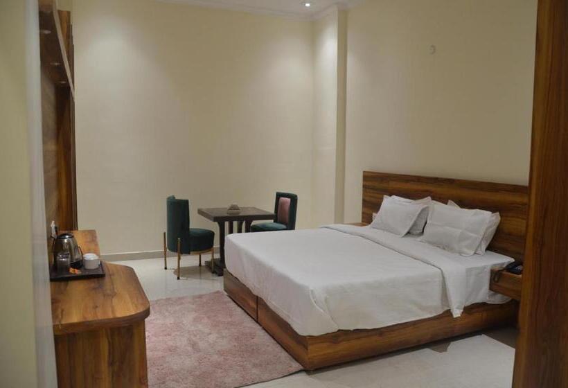 اتاق استاندارد با بالکن, Royal Heritage Resort Pilibhit