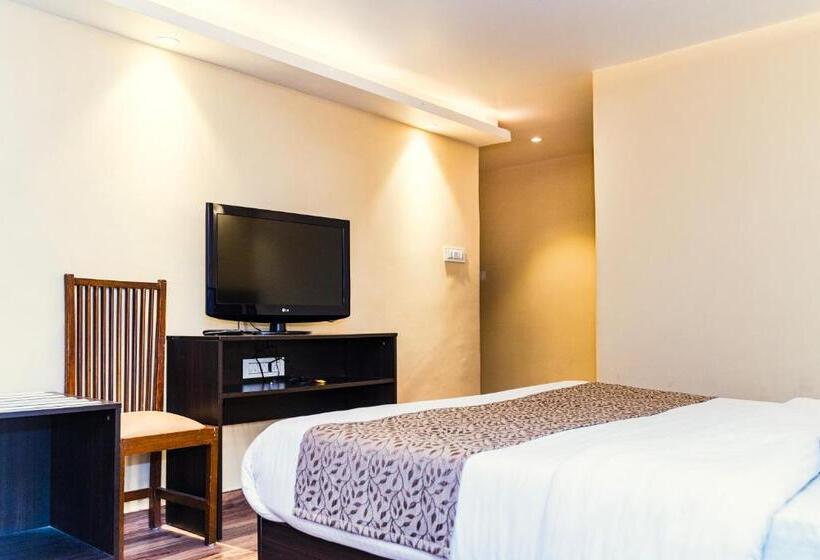 スタンダードルーム, Bliss Hungry Jack