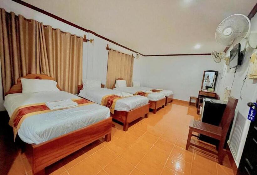 Четырехместный Номер Deluxe, Vangvieng Sisavang Mountain View