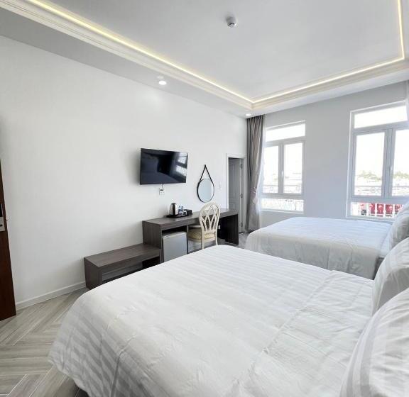 اتاق لوکس چهار تخته, Paris Hotel Châu đốc