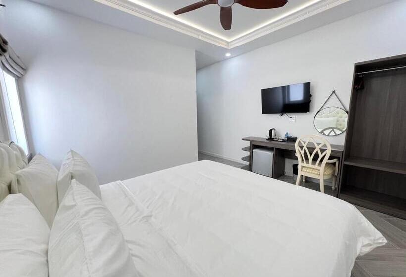 اتاق استاندارد با تخت بزرگ, Paris Hotel Châu đốc