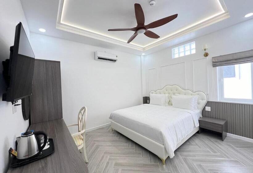 اتاق استاندارد با تخت بزرگ, Paris Hotel Châu đốc