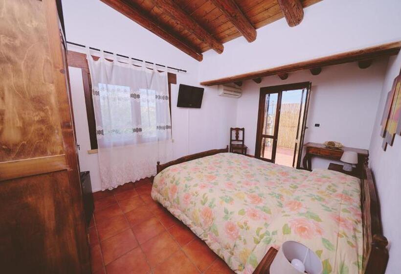اتاق استاندارد با تراس, B&b Casale Degli Ulivi