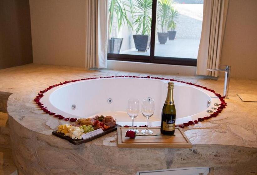 جناح ديلوكس, Boutique Sacramento