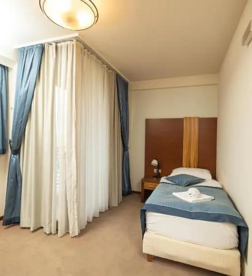 اتاق استاندارد یک نفره, Etno Selo Stanišići Hotel Ras
