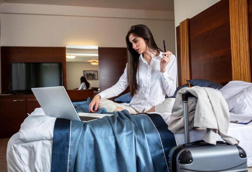 اتاق استاندارد یک نفره, Etno Selo Stanišići Hotel Ras