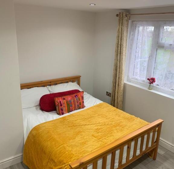 スタンダードルーム, Goodmayes Park Home