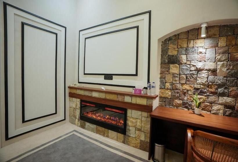 סוויטה נוף להרים, The Ved Mussoorie