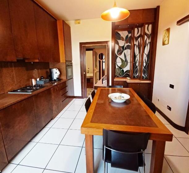 اتاق استاندارد, Valentina Rooms