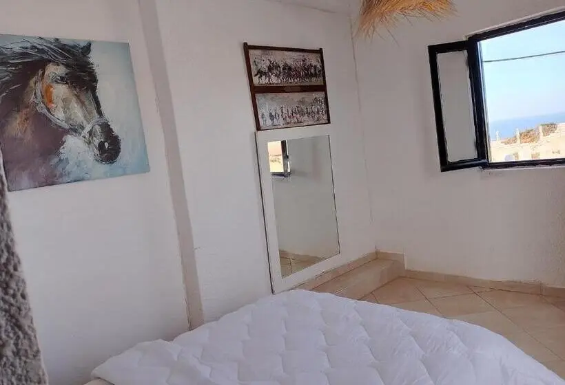 片側に海が見えるデラックスルーム, Riad Ocean Beach Douira