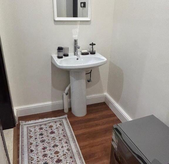 스탠다드 스튜디오, استوديو الحديقه الســرية Secret Garden