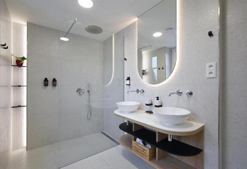 جناح ديلوكس, Apartmány Vila Terasy