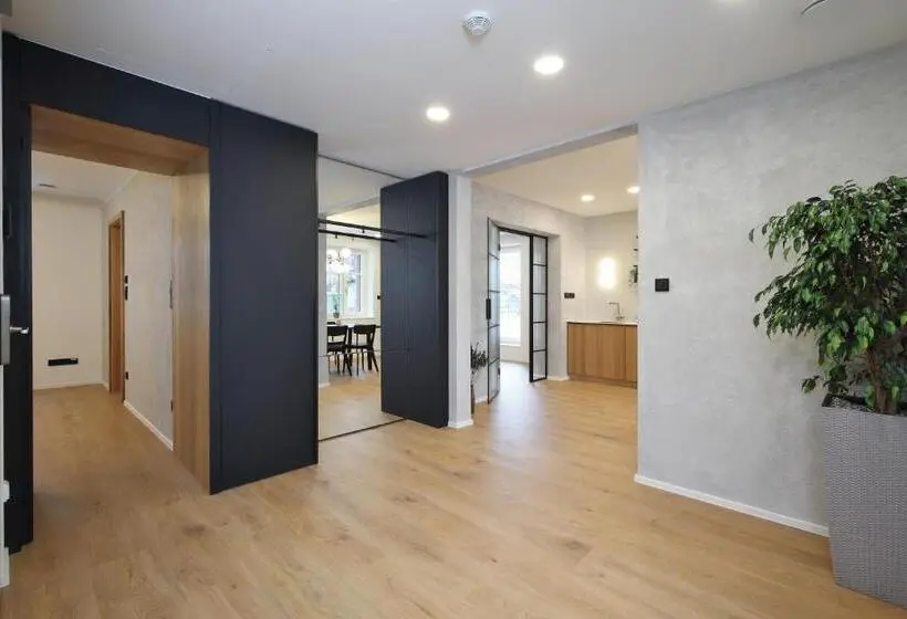 سوییت لوکس, Apartmány Vila Terasy