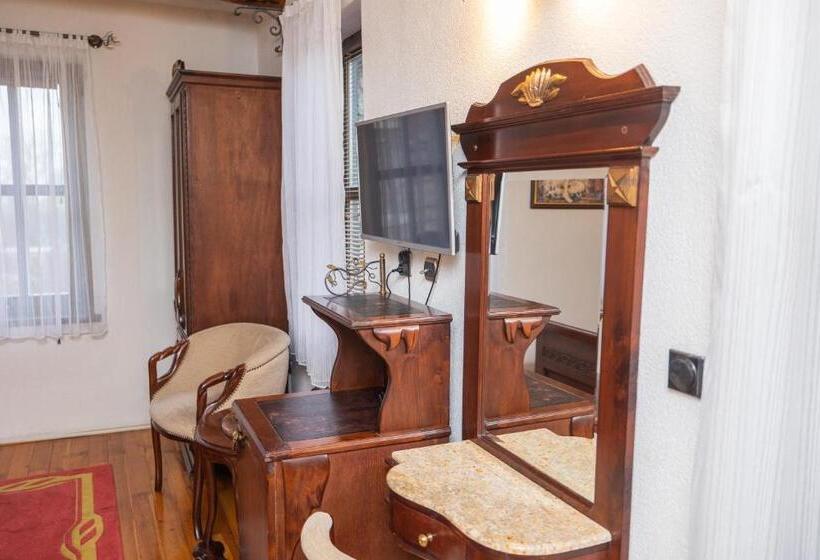 اتاق استاندارد, Etno Selo Stanišići Hotel Pirg