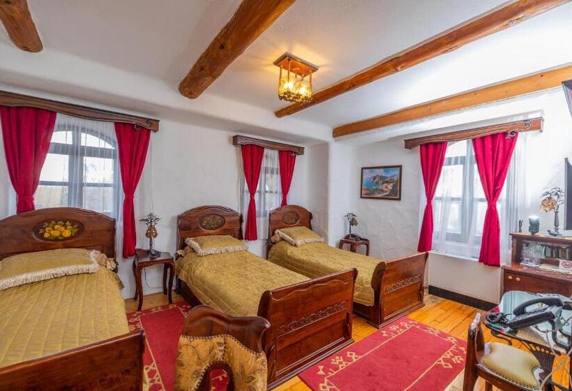 اتاق کلاسیک سه تخته, Etno Selo Stanišići Hotel Pirg
