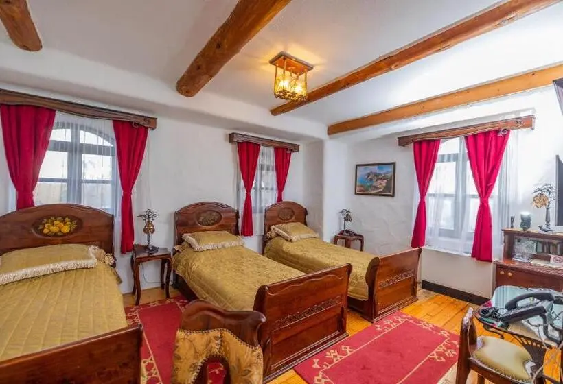 اتاق کلاسیک سه تخته, Etno Selo Stanišići Hotel Pirg