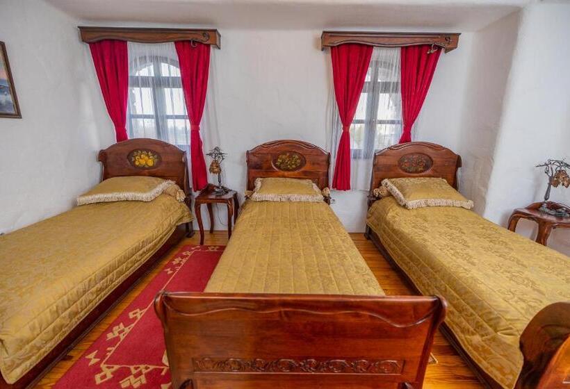 اتاق کلاسیک سه تخته, Etno Selo Stanišići Hotel Pirg