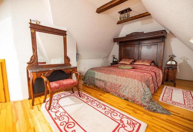 سوییت خانوادگی, Etno Selo Stanišići Hotel Pirg