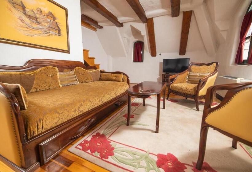 سوییت خانوادگی, Etno Selo Stanišići Hotel Pirg