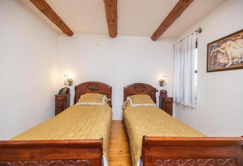 اتاق استاندارد, Etno Selo Stanišići Hotel Pirg