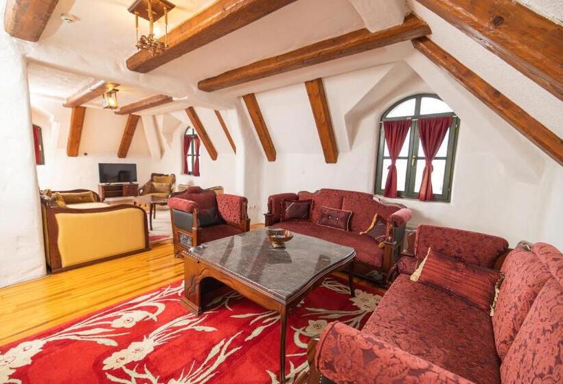 سوییت خانوادگی, Etno Selo Stanišići Hotel Pirg