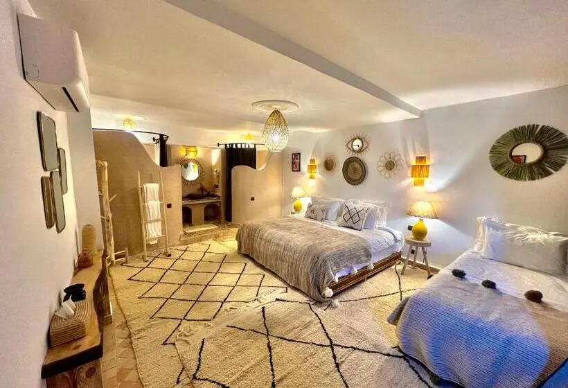 デラックスの４人部屋, Riad Sahara Stars Dades