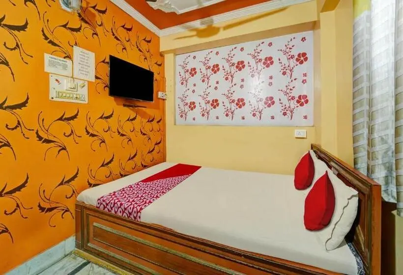 トリプルクラシックルーム, Oyo Flagship Hotel Dream Plaza