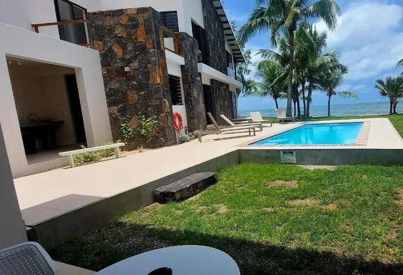 اتاق استاندارد با چشمانداز دریا, Canari Waterfront Villas