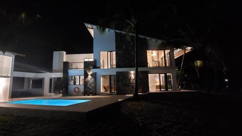 Номер Стандарт Вид на Море, Canari Waterfront Villas