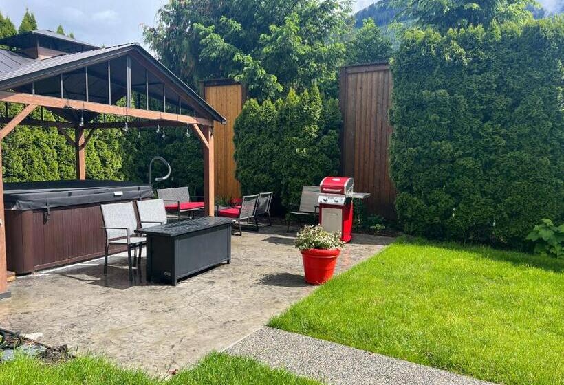 Номер Стандарт, Whitewater Cottage