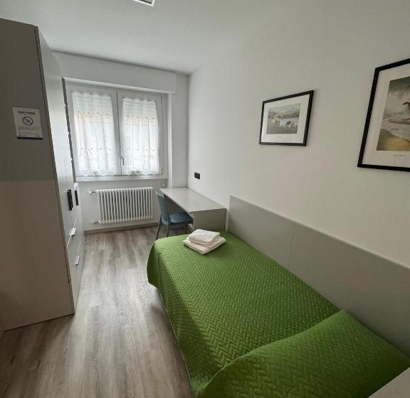 Standard Einzelzimmer Geteiltes Bad, Giagi B&b