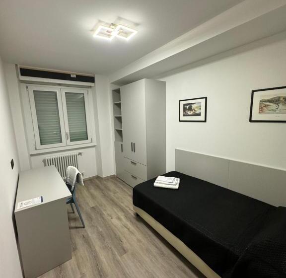 Standard Einzelzimmer Geteiltes Bad, Giagi B&b