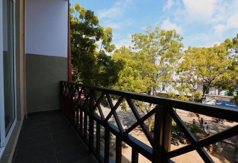 Standard Trippelrum med Balkong, Coop Safari