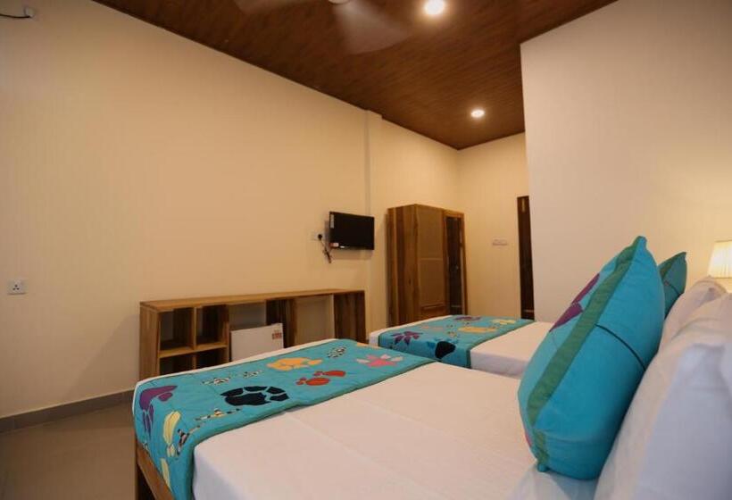 Standard Trippelrum med Balkong, Coop Safari