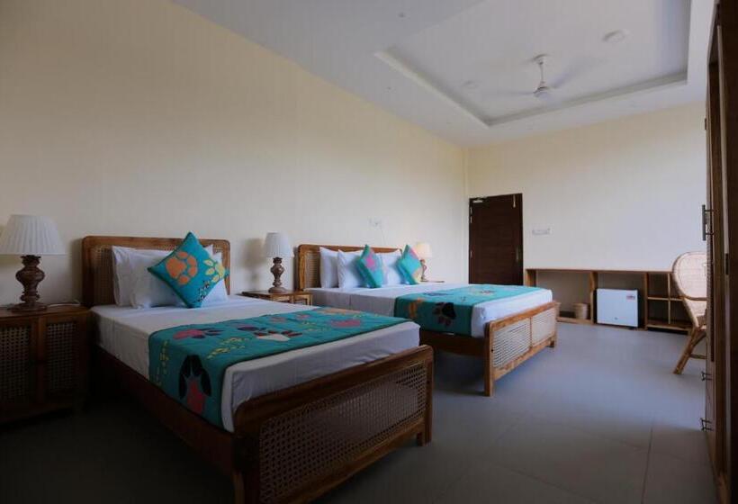 Standard Fyrbäddsrum med Balkong, Coop Safari