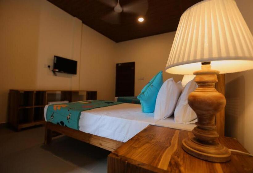 Standard Trippelrum med Balkong, Coop Safari