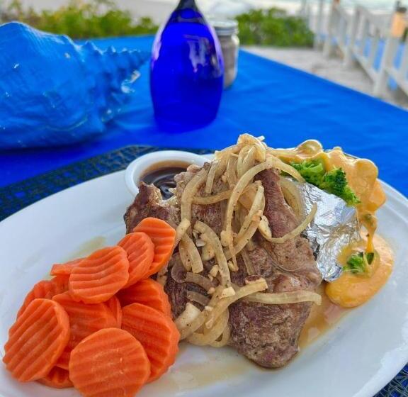 سوییت با چشم‌انداز دریا, Exuma Palms Resort