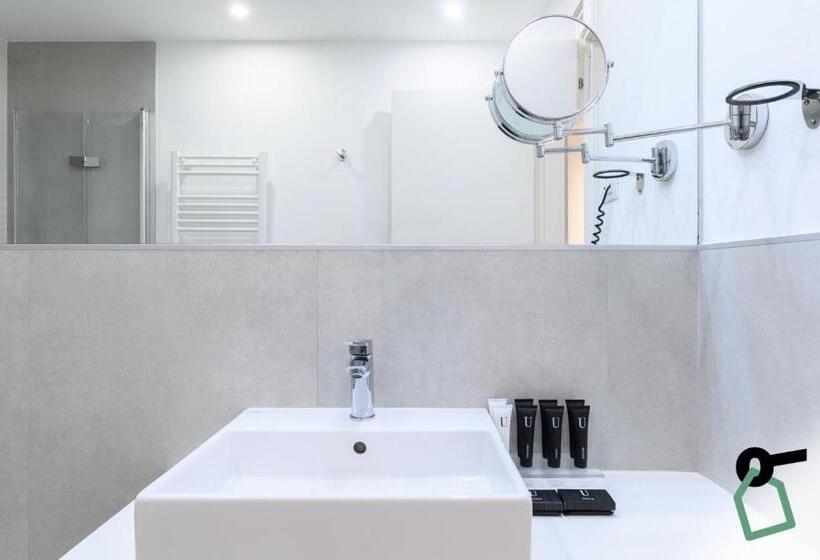 اتاق راحتی سه تخته, Hotiday Hotel Tirrenia