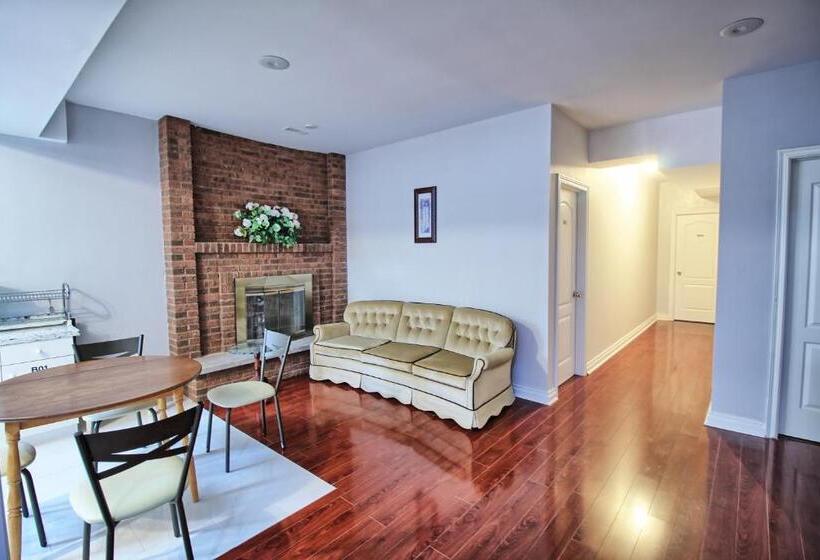 豪华房间, Bright Basement & Private Bathroom, Free Parking