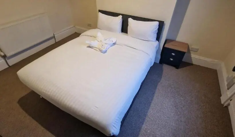 スタンダードルーム, Rooms In Wakefield City Centre