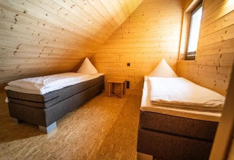 Talo 3 Makuuhuonetta, Feriendorf Wasserkuppe