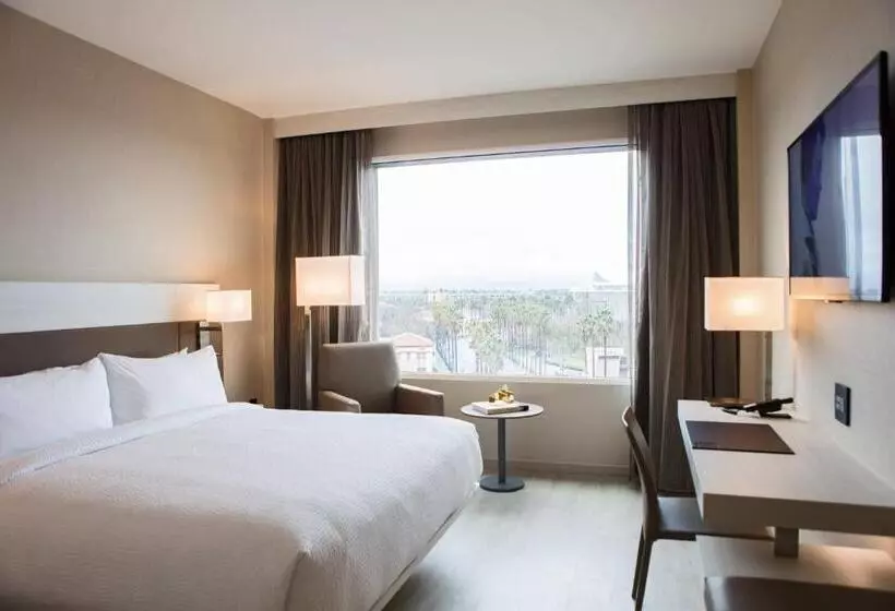 身障者適用キングサイズベッドルーム, Ac Hotel By Marriott San Jose Downtown