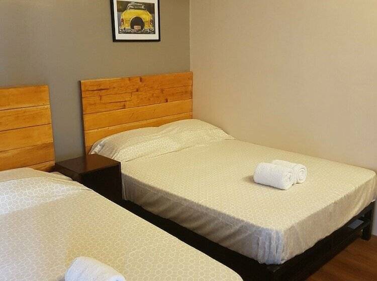Quarto Triplo Estandar, Aliria Bed And Breakfast