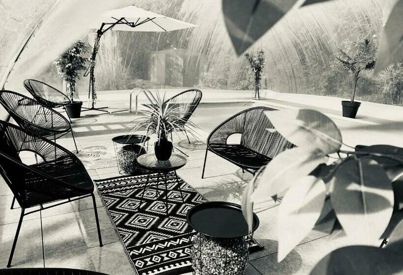 شاليه غرفة نوم واحدة, Home Sweet Home